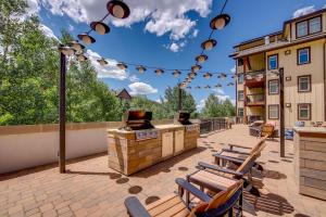 100 Steps to Gondola: Cozy Winter Park Condo!
