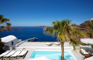 Villa Aura Santorini Greece