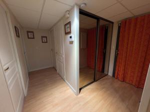 Appartements ღ La Perle Marine - Vue sur le lac avec parking : photos des chambres