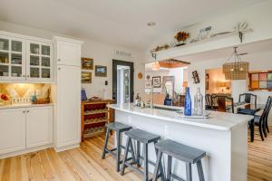 Private Beach Access and Hot Tub Kitty Hawk Haven