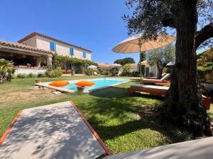 B&B / Chambres d'hotes La Bastide des Romarins : photos des chambres