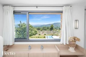 Sejours a la campagne Domaine Bellevue Ste-Victoire View Pools & Cinema : photos des chambres