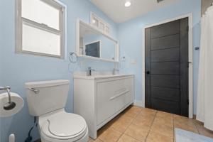 The Royer Retreat With Pool and Hot tub