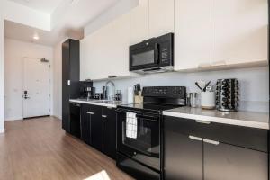 Arts District Stay, Walk to Little Tokyo with Parking