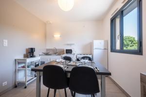 Maisons de vacances Gite Val de Bes Gauche 2/4 personnes : photos des chambres