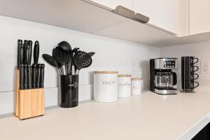 Spacious 1-Bedroom Gem with Downtown LA Views