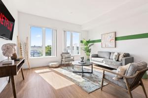 Unique 1-Bedroom DTLA Escape with City Views