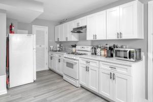 Cozy Modern Apt Close to NYC NO STEPS or Stairs