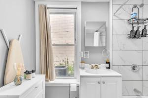 Cozy Modern Apt Close to NYC NO STEPS or Stairs