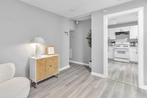 Cozy Modern Apt Close to NYC NO STEPS or Stairs