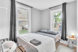 Cozy Modern Apt Close to NYC NO STEPS or Stairs