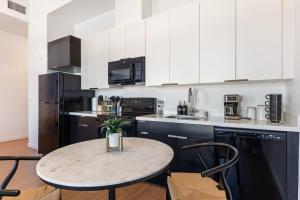 Modern Studio Retreat in the Heart of Art District