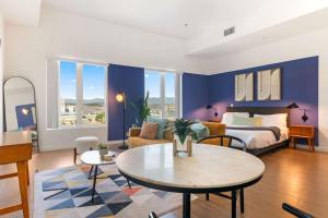 Modern Studio Retreat in the Heart of Art District