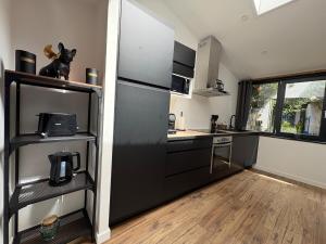 LAtelier du Prince - F2 Centre-ville avec cour