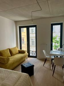 Haas Apartments Art with parking, bakery, free fitness