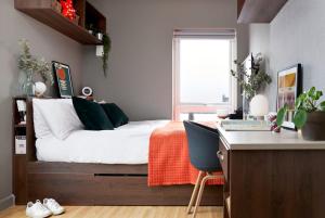 For Students Only - Student Castle Lincoln