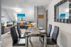 Modern Jesmond Apartment near City Centre with Parking