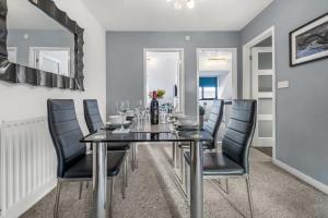 Modern Jesmond Apartment near City Centre with Parking