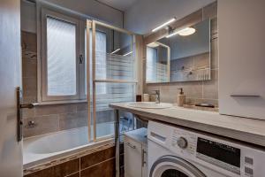 Appartements Apartment with balconies at the foot of the slopes : photos des chambres