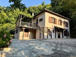 The Cottage in the Trees