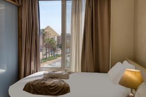 Mentu pyramids hotel