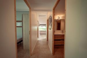 Villas Maison vu Lac en premiere ligne du lac de Lacanau avec terrain de tennis privatif : photos des chambres