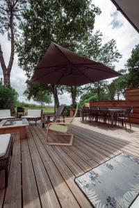 Maison vu Lac en première ligne du lac de Lacanau avec terrain de tennis privatif