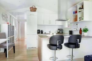 Luxurious Contemporary EkoHus 4Seasons