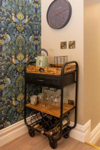 No 5 Rose Inn Street - Room 2