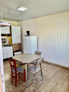 Casa próxima ao shopping Lages e a festa do pinhão