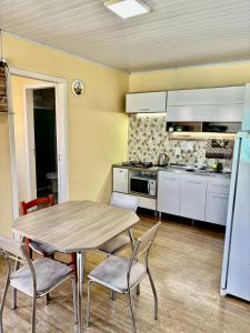 Casa próxima ao shopping Lages e a festa do pinhão