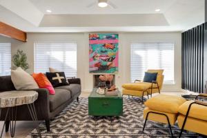 Ultimate Game Night Getaway Hot Tub, Arcade & Fun