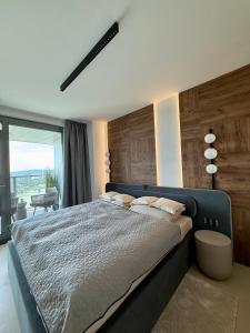 Eurovea Tower, 27th floor apartment, free parking