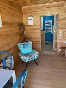 B&B / Chambres d'hotes Le Chalet BLEU - Tout Bonnement Bien : photos des chambres
