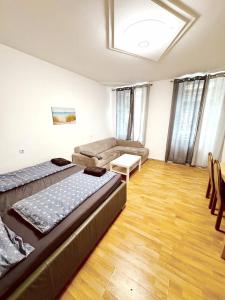 Cozy Apartment in Märzstraße Area MZ10