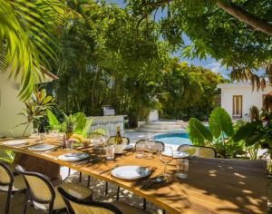 Tropical Roga Villa with Private Pool