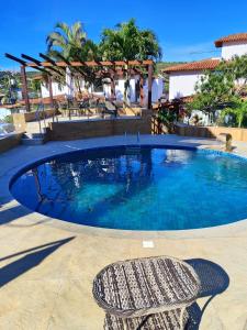 Casa com 3 quartos em condomínio a 500m da Praia de Geribá