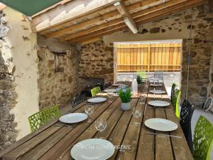 Maisons de vacances Maison de campagne HDH - Charme et moderne - Proche du Puy duFou : photos des chambres