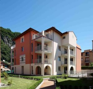 3 bedroom Lake Maggiore vacation rental