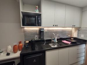 Studio na Barra, perto da praia, shopping e pontos turísticos com garagem grátis