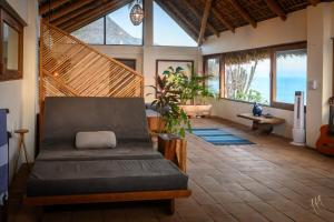 Lazuli Cielo - Beachfront Loft