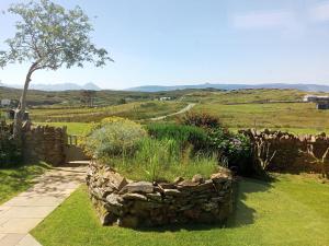 2 Guests - Garden & Patio - Sea Views