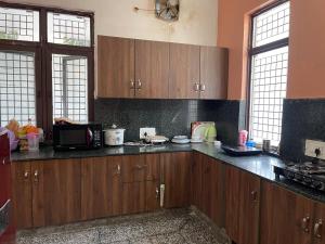 NourVilla Garden Stay Jammu - Ubytování bez kategorie ve městě Džammú