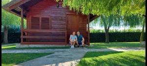 La Tavi casute tip camping