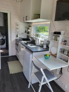 Idaraugu puhkemaja Saaremaa põhjarannikul