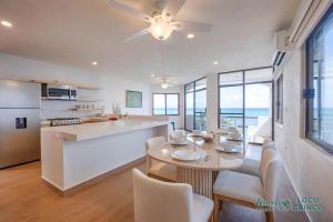 Luna Azul 8: Beachfront Paradise in Akumal