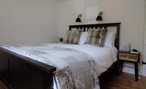 Farthing Cottage 2 South View