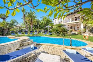 Villa Nautilus by Villa Plus