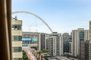 Modern Apartment in Wembley Park with Cinema, Gym & Games room