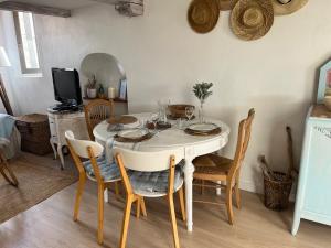 Appartements Petit cocon sur les toits de Vence et sa charmante tropezienne : photos des chambres